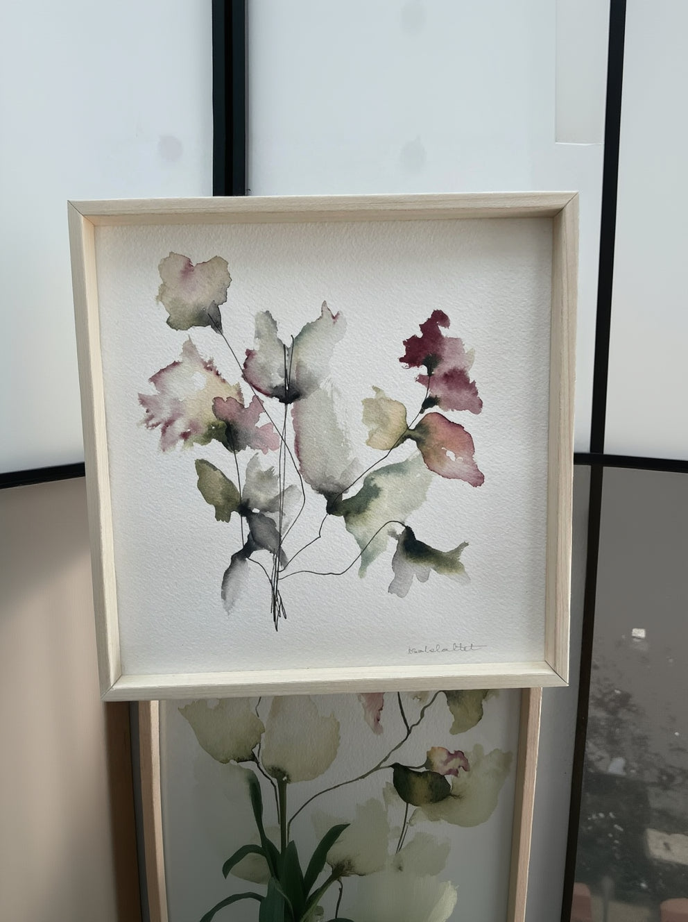 Cuadro decorativo con motivos botánicos, flores en rosa, verde, malva. Obra original de Isabel Altet