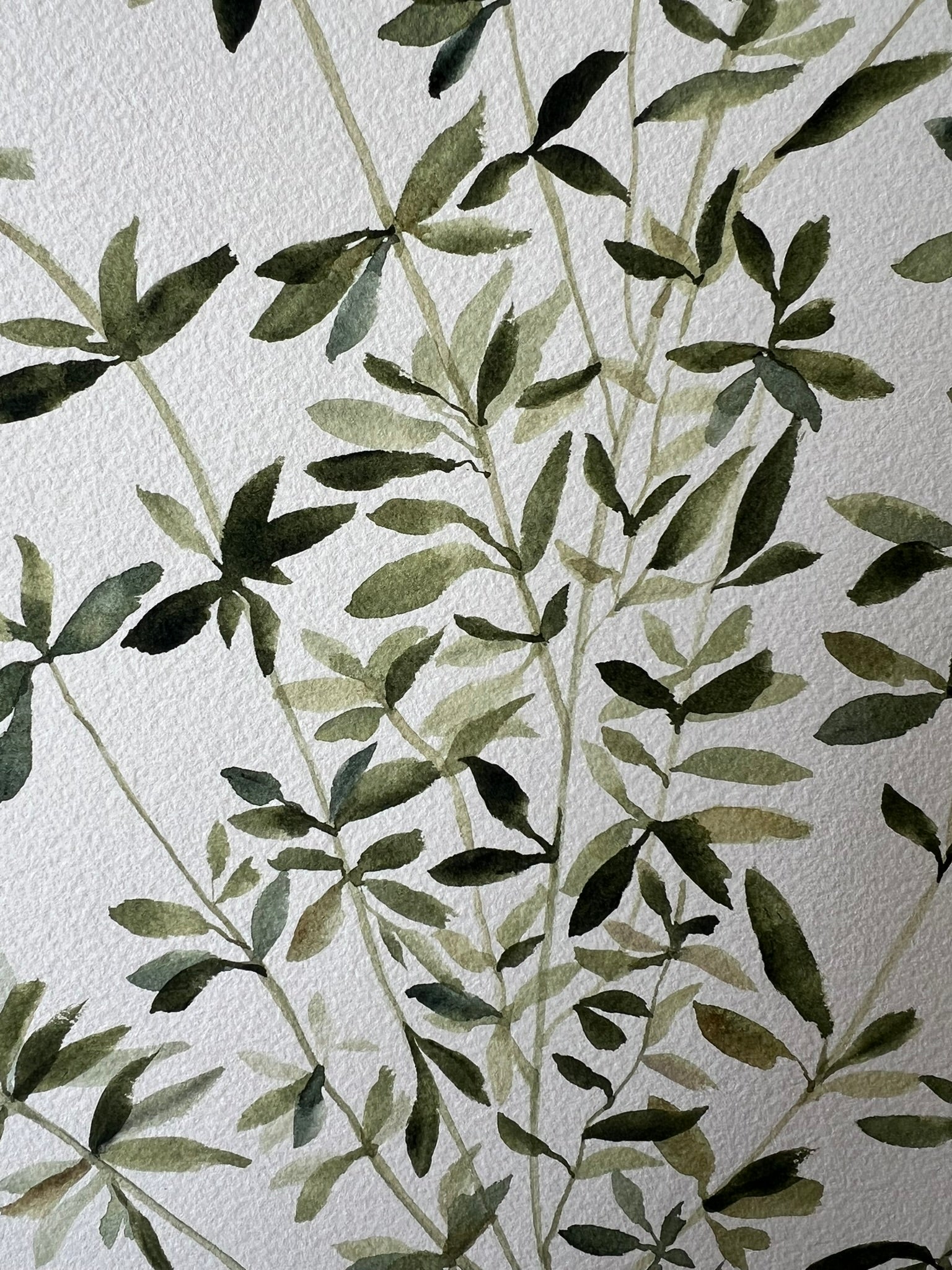 Detalle dibujo hojas botánicas de tonos verdes pintadas a mano por la artista Isabel Altet