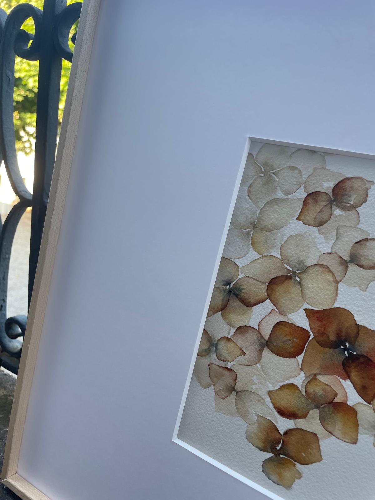 Detalle dibujo de pétalos de hortensia en tonos anaranjados, marrones y beige para dormitorio, salon o entrada