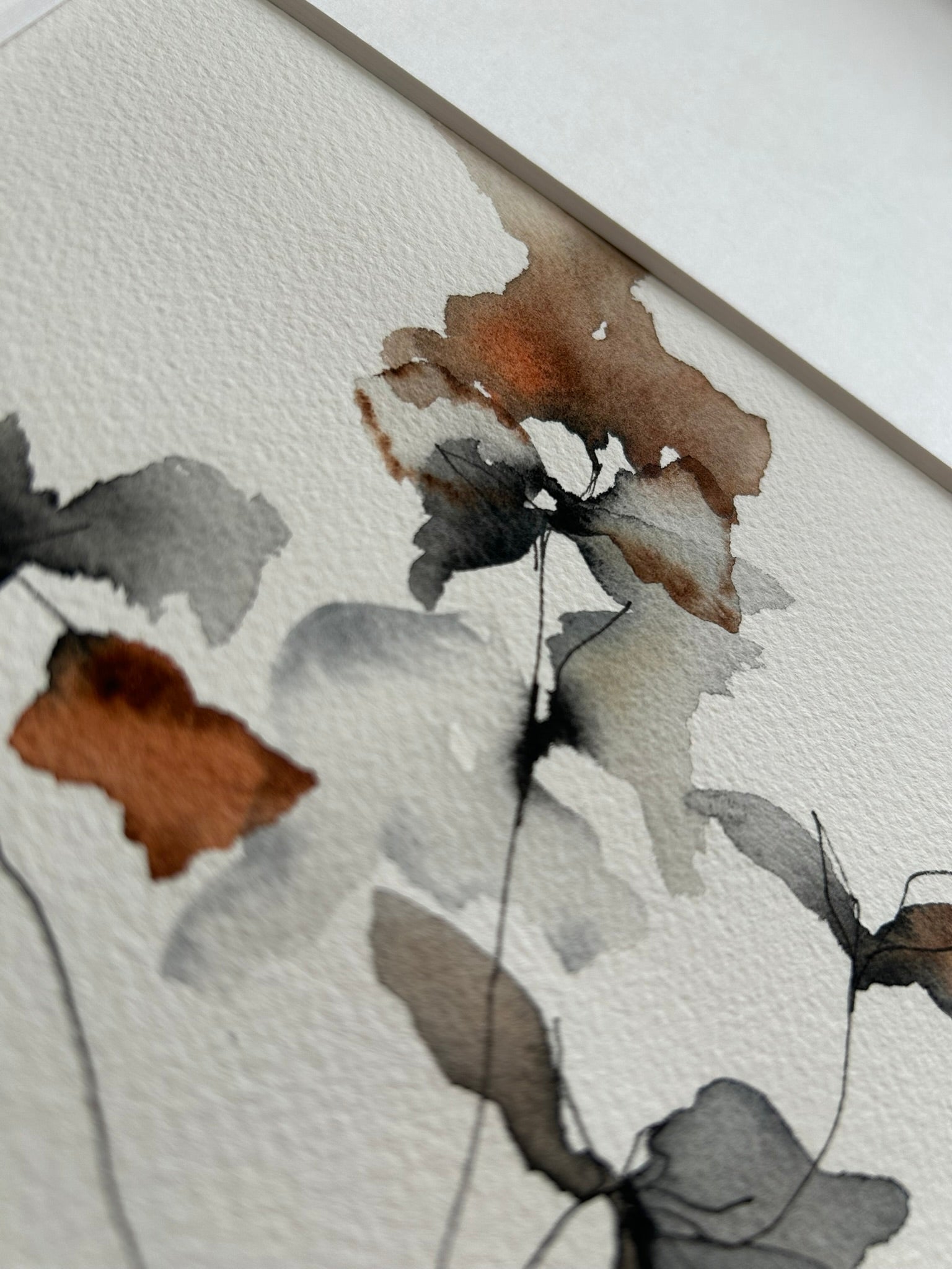 Detalle textura de la calidad del papel y la fusión de los pigmentos naturales de la acuarela