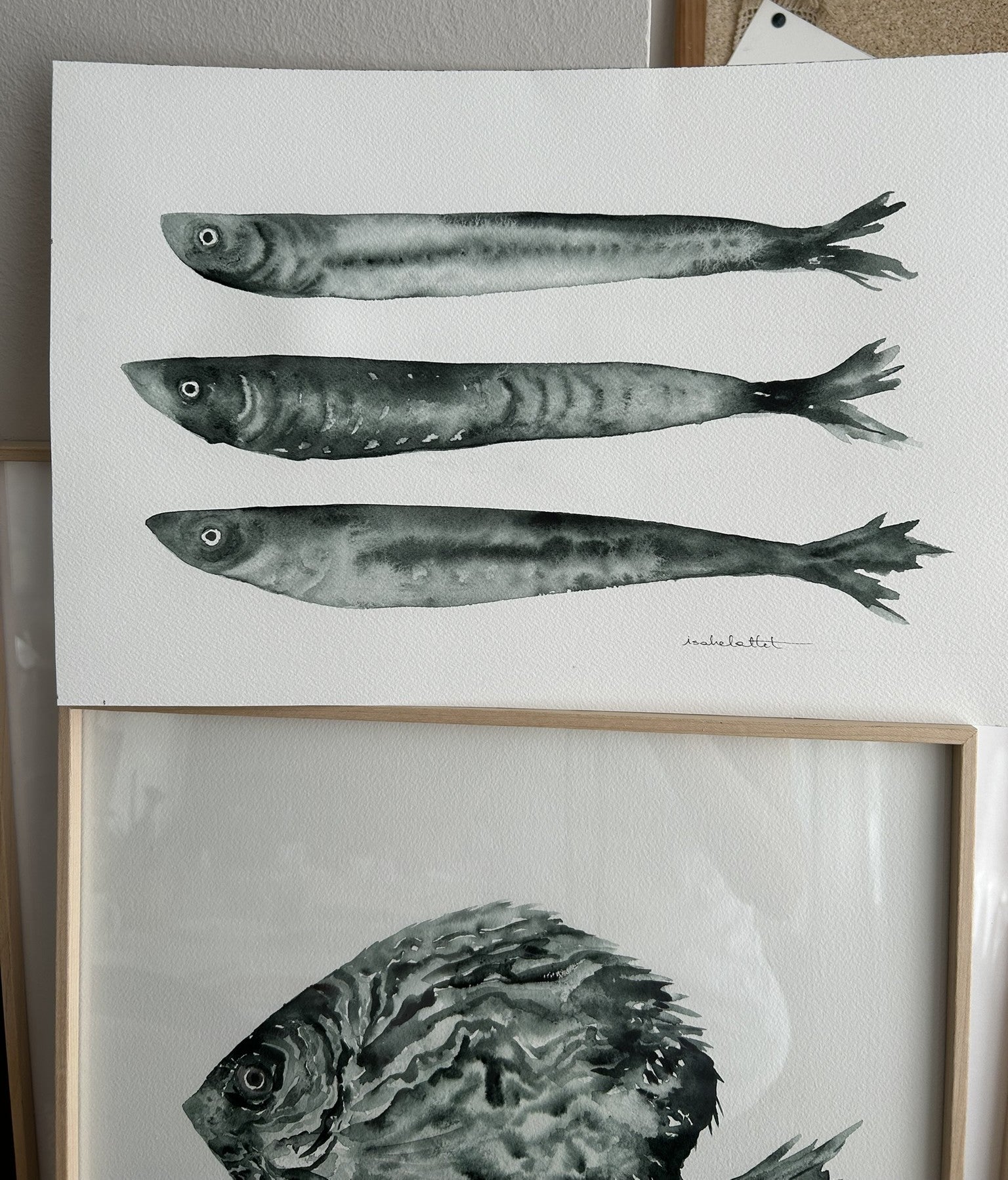 Obra original de 3 sardinas pintadas en acuarela de color azul para decorar distintas estancias de la casa de la playa