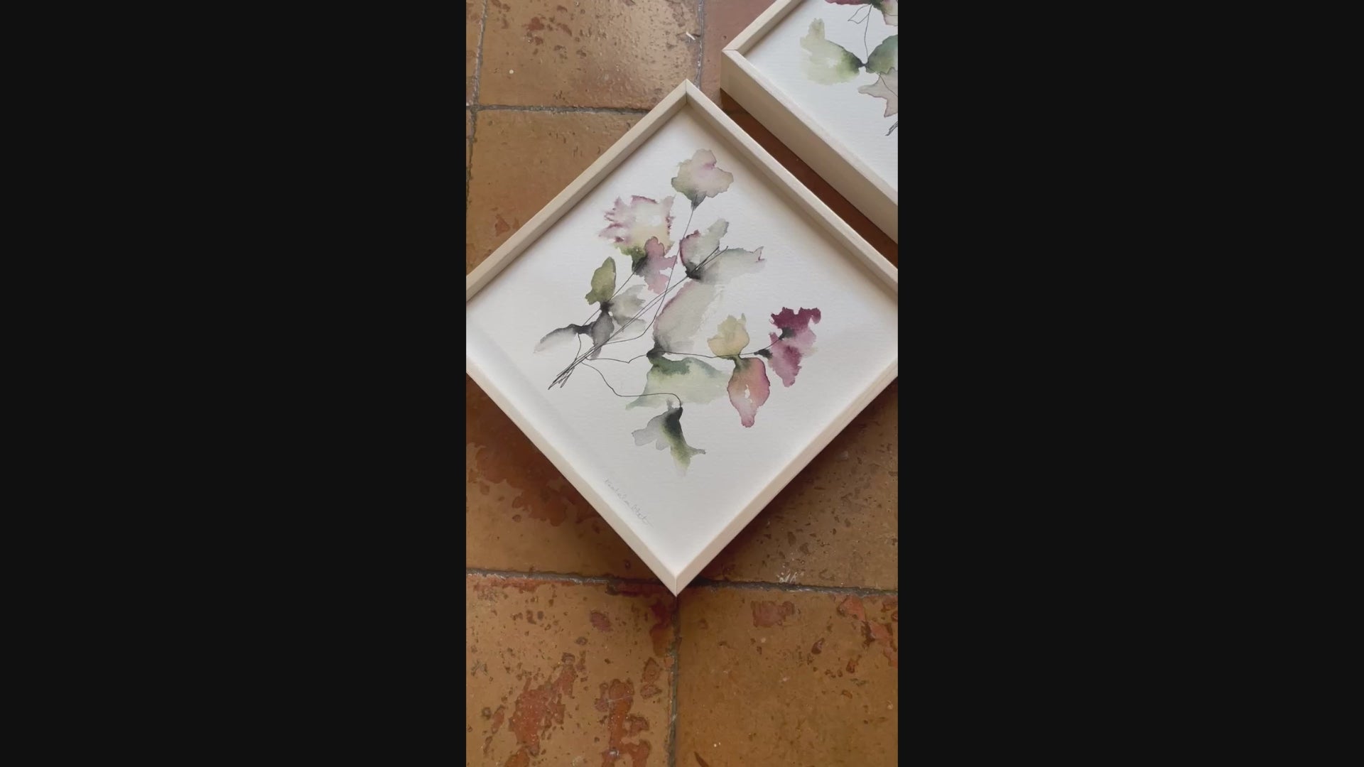 Video de dos cuadros botánicos para mesita de noche, rincón con encanto, estanterías o pasillo. Obra original de Isabel Altet